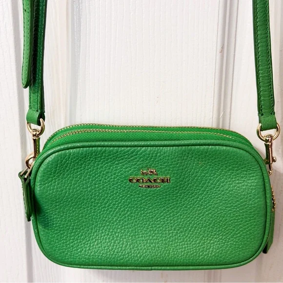 Vintage COACH Crossbody Green Purse in Polished Pebble Leather - Picture 9 of 13